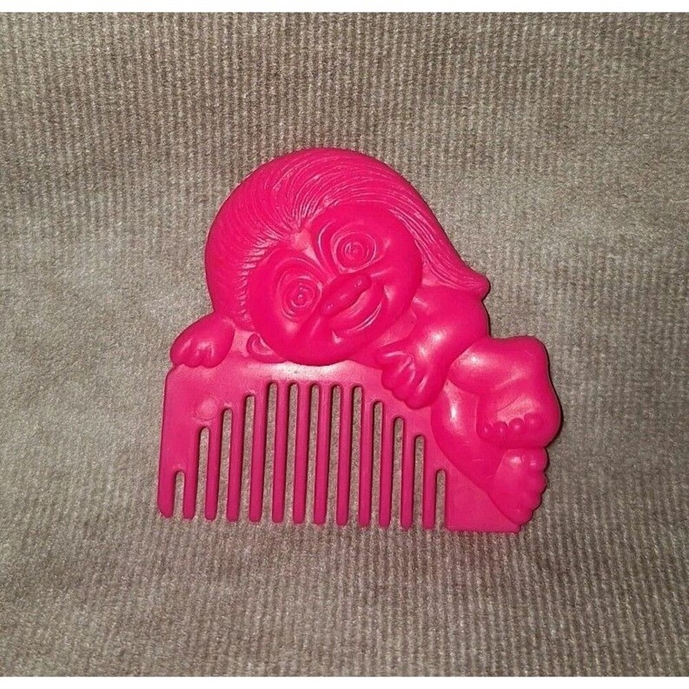 Vintage Treasure Trolls Hot Pink Comb Figure Hair Brush Accessory Norfin 1990s